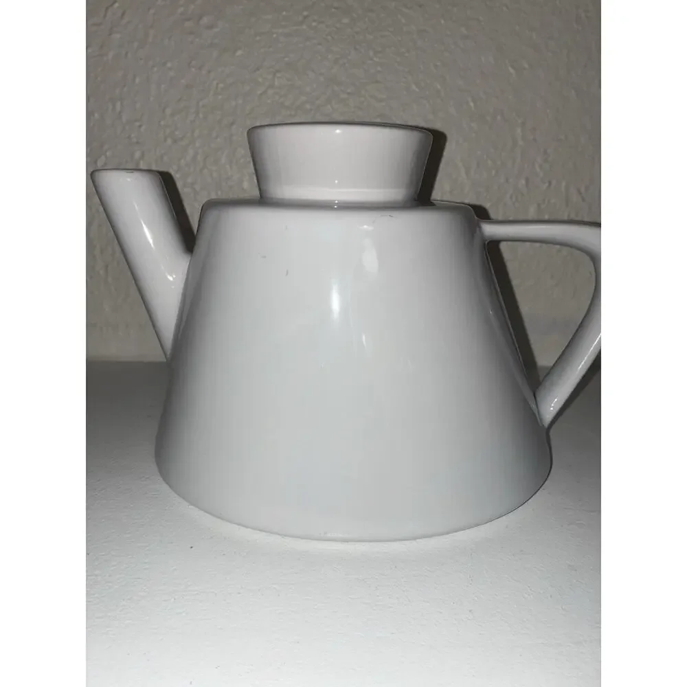Ikea Modern LARGE (1.8L) White Porcelain Teapot w Lid Art Deco Danish MCM - Picture 1 of 8